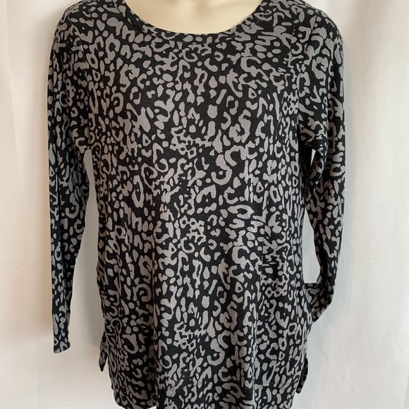NWT Chico's Leopard Print with Side Slit Pockets Tunic - Size 2 / XL - Picture 1 of 7